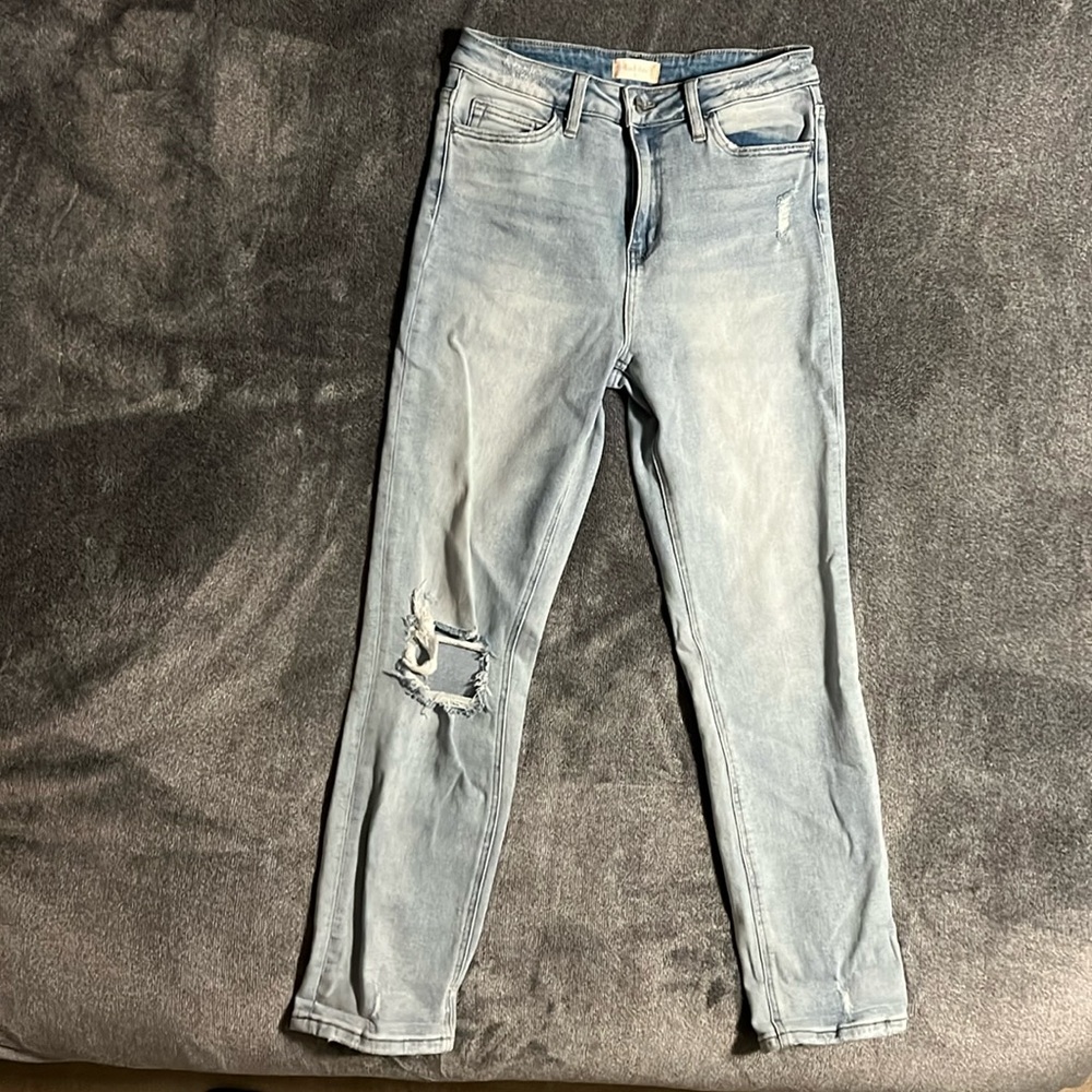 light wash skinny slight ripped jeans